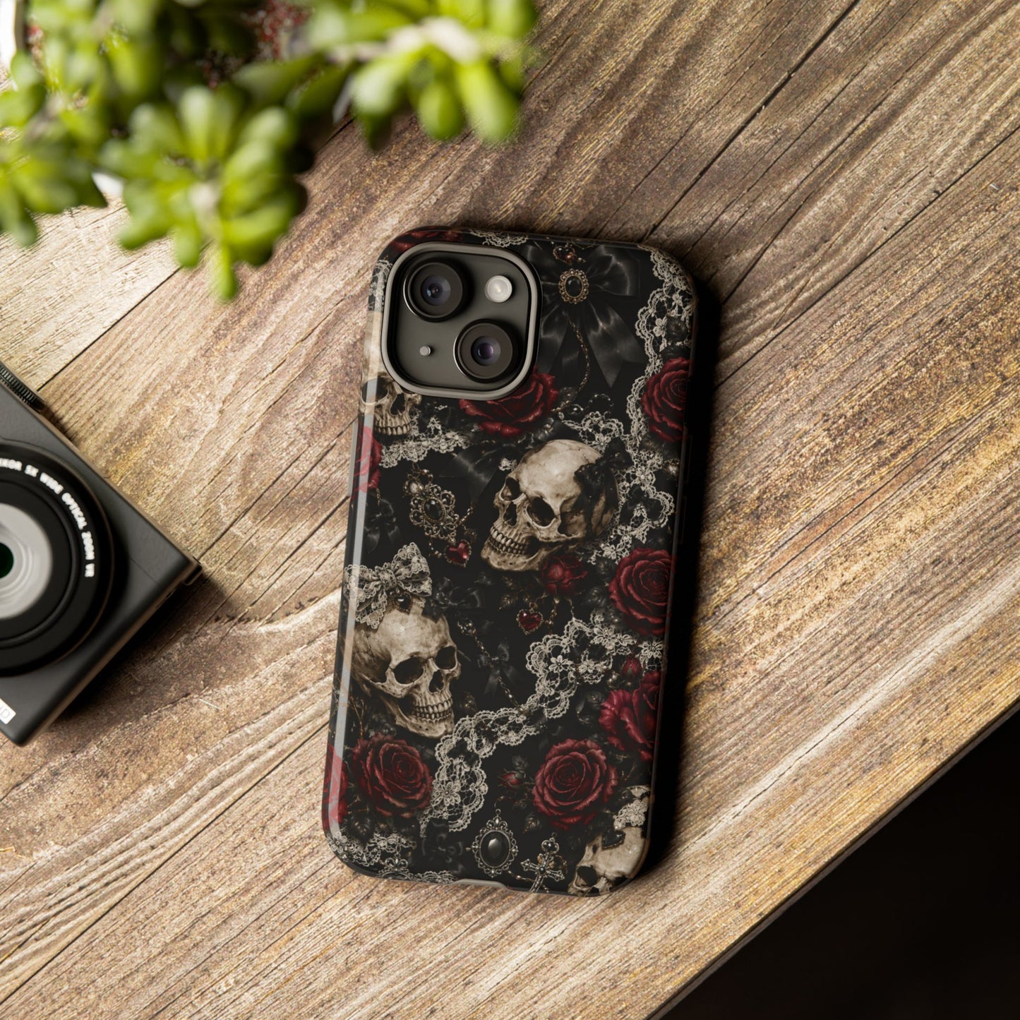 Skull and Red Roses phone case | Tough Cases
